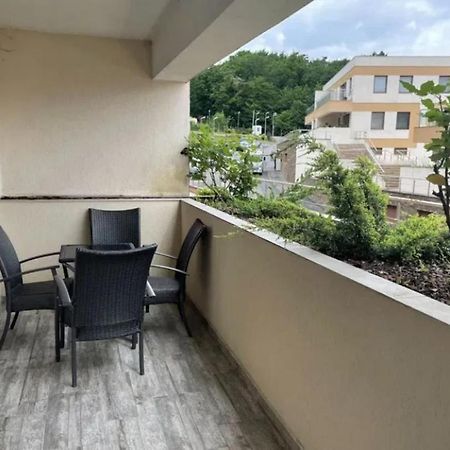 Londof Luxury Apartments - With A Panoramic View Over The City Brašov Exteriér fotografie