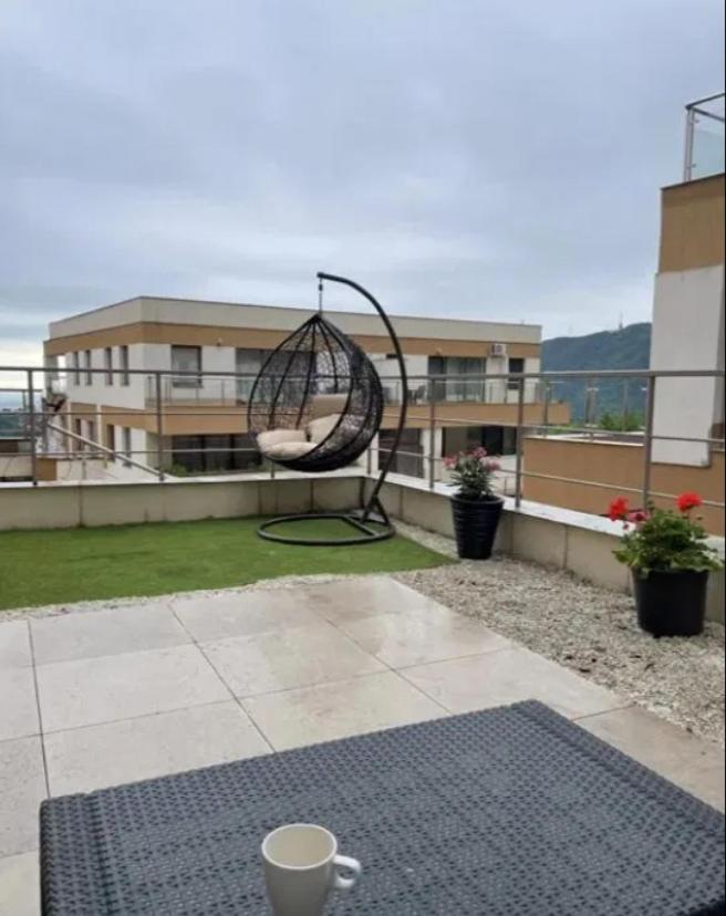 Londof Luxury Apartments - With A Panoramic View Over The City Brašov Exteriér fotografie