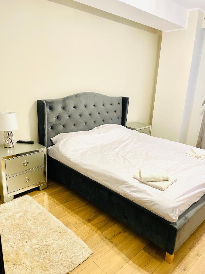 Londof Luxury Apartments - With A Panoramic View Over The City Brašov Exteriér fotografie
